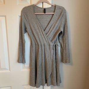 Long sleeve gray dress. Size L.